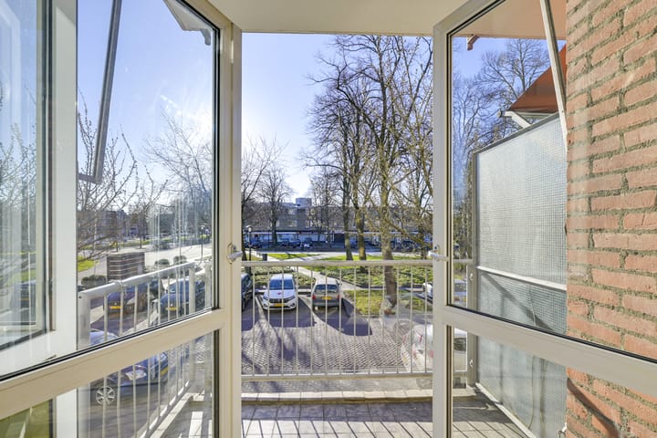 Photo 11 of Prins Bernhardplein 19