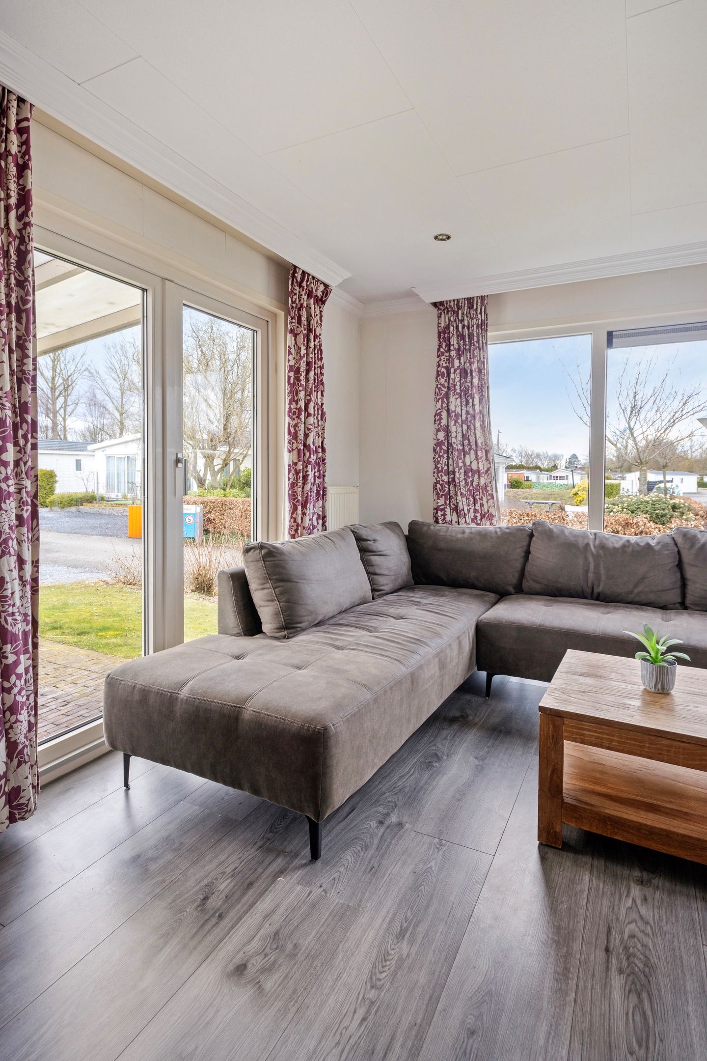 Photo 3 of Rijksstraatweg 186-524