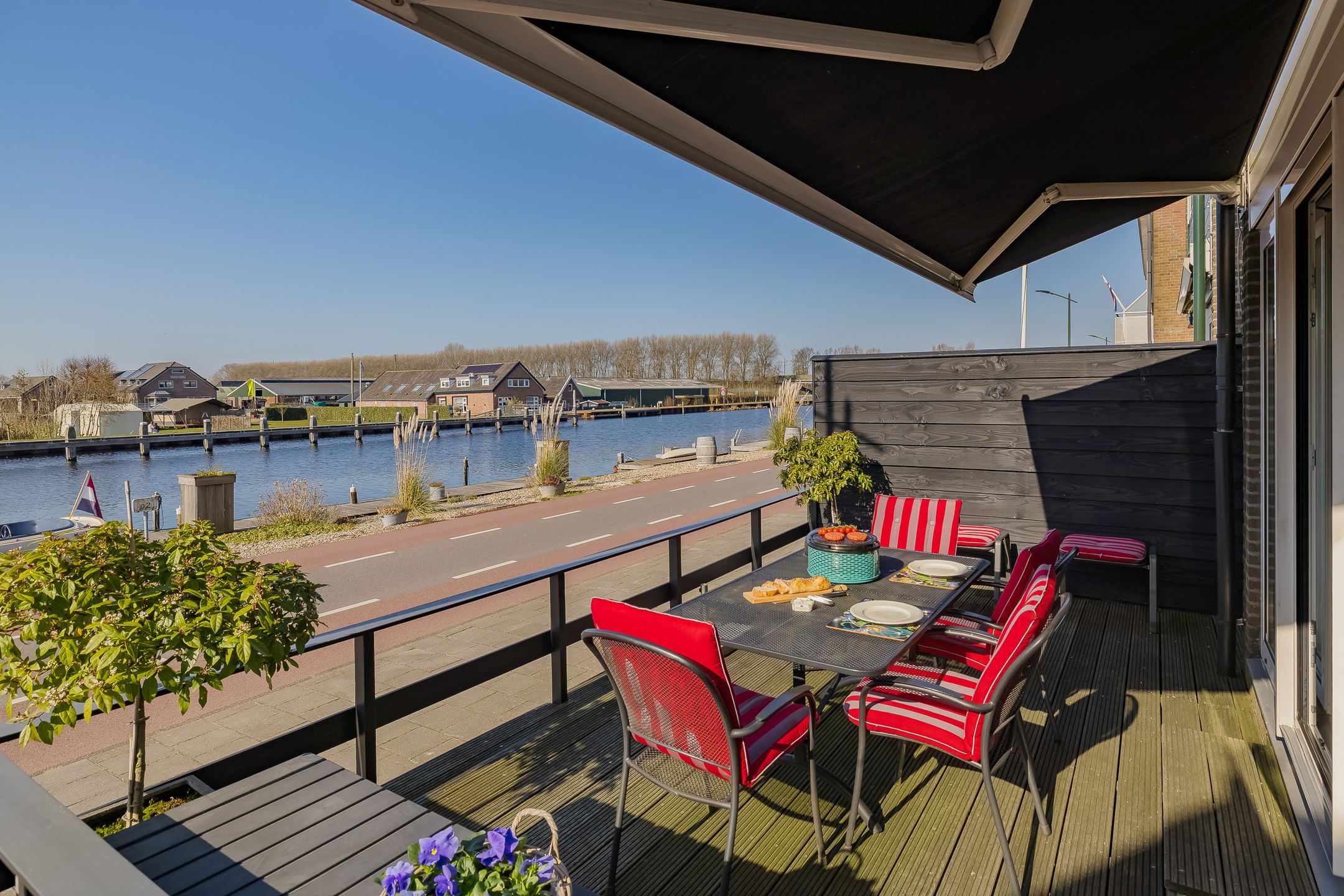 Foto 9 van Lisserdijk 25