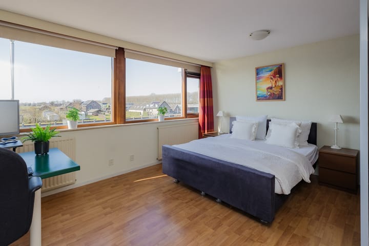 Photo 34 of Lisserdijk 25