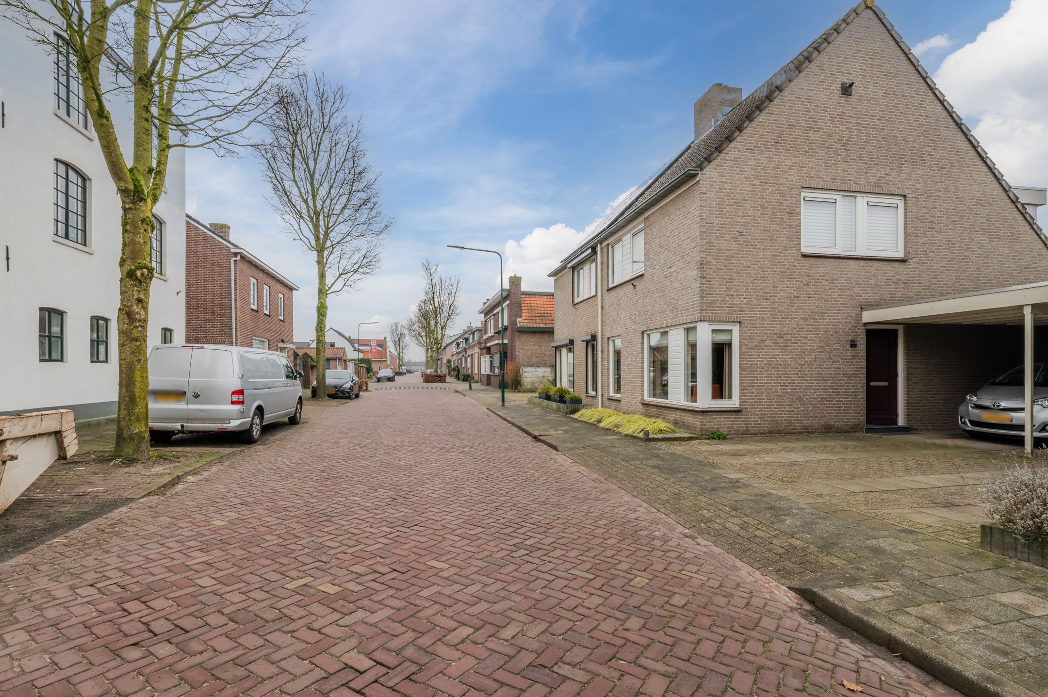 Foto 36 van Heistraat 8