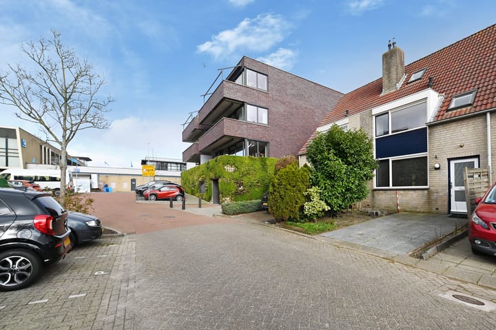 Foto 33 van De Warmoezerij 90