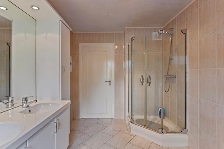 Foto 28 van van Ommerenstraat 17