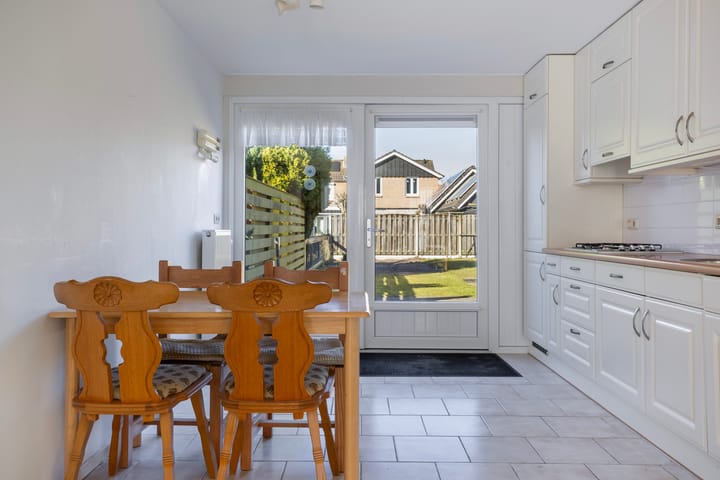 Photo 18 of Pr Hendrikstraat 25