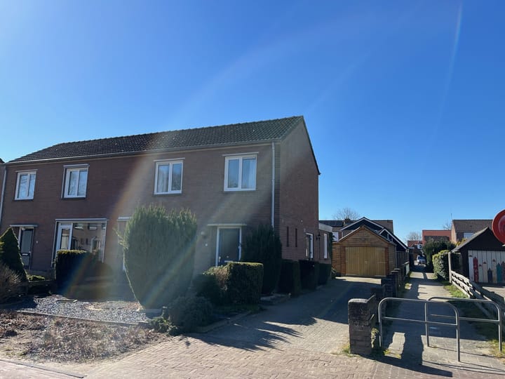 Photo 35 of Pr Hendrikstraat 25