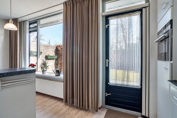 Foto 20 van Arnold van Lieropstraat 48