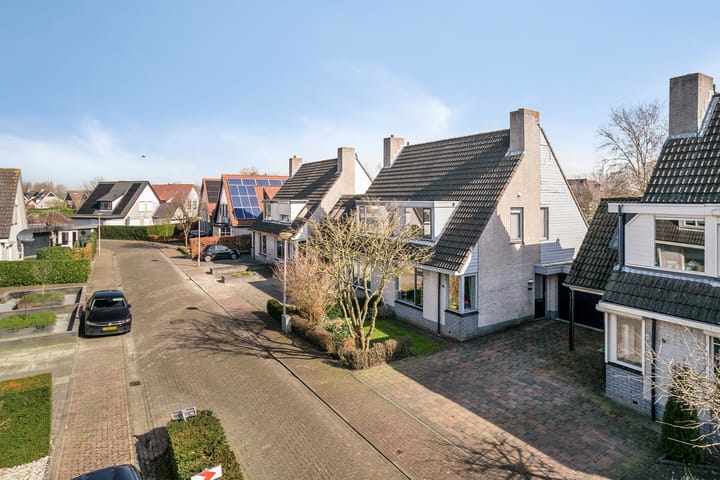 Foto 44 van Arnold van Lieropstraat 48