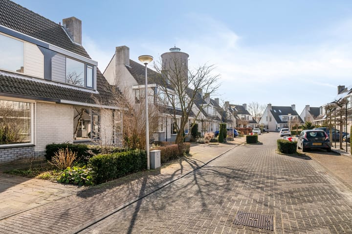 Foto 45 van Arnold van Lieropstraat 48