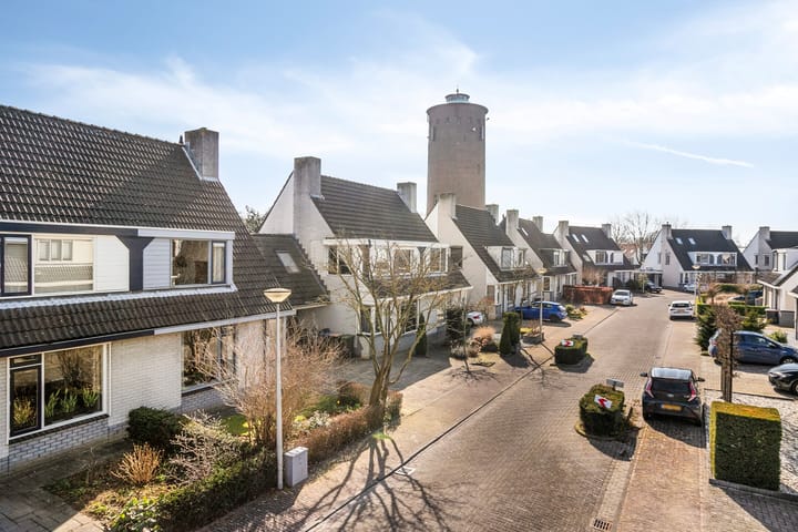 Foto 46 van Arnold van Lieropstraat 48