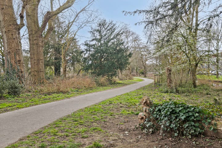 Foto 32 van Huygensstraat 45