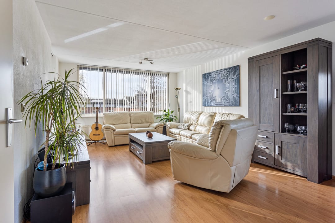 Foto 2 van Schout van Raesfeltstraat 43