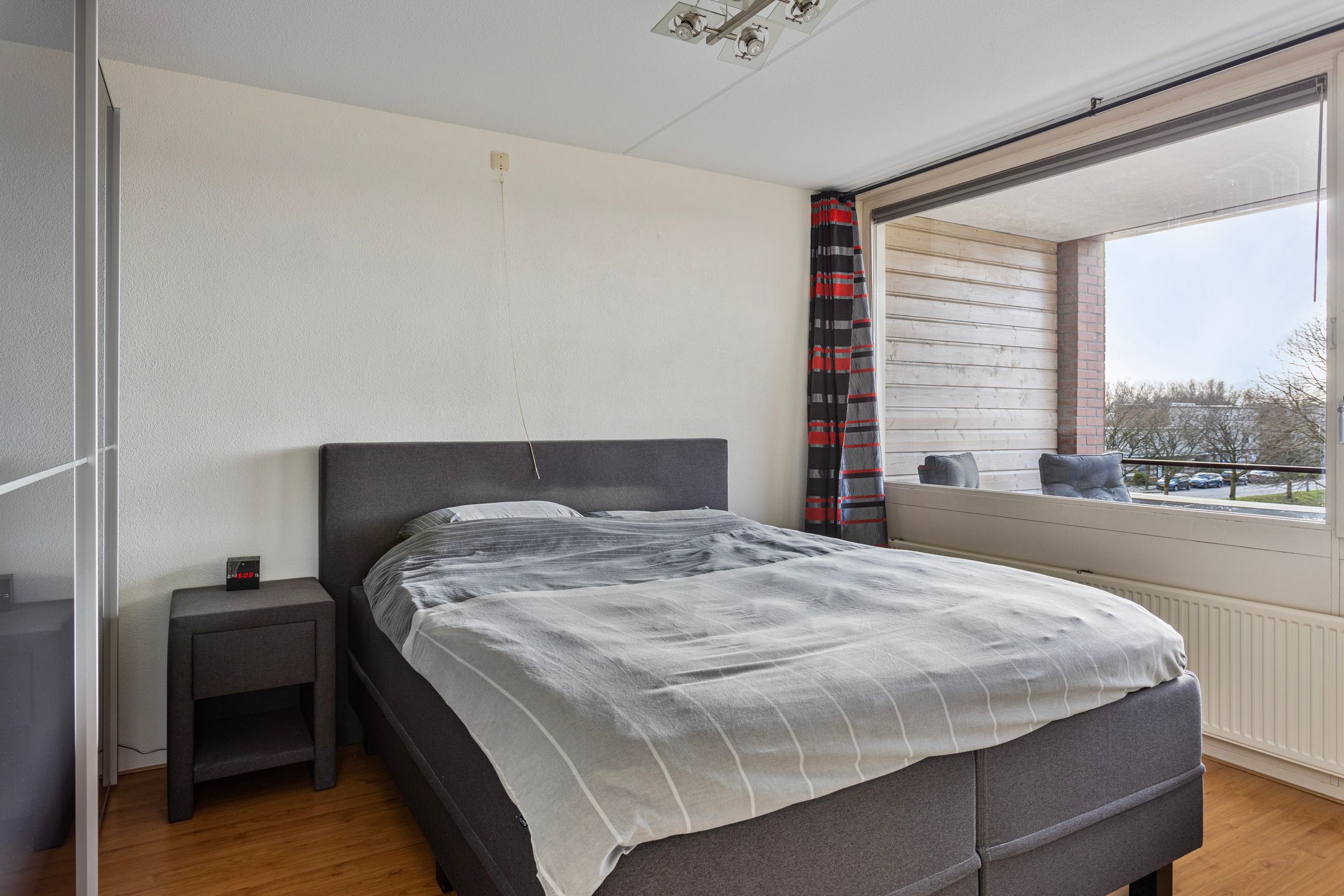 Foto 9 van Schout van Raesfeltstraat 43