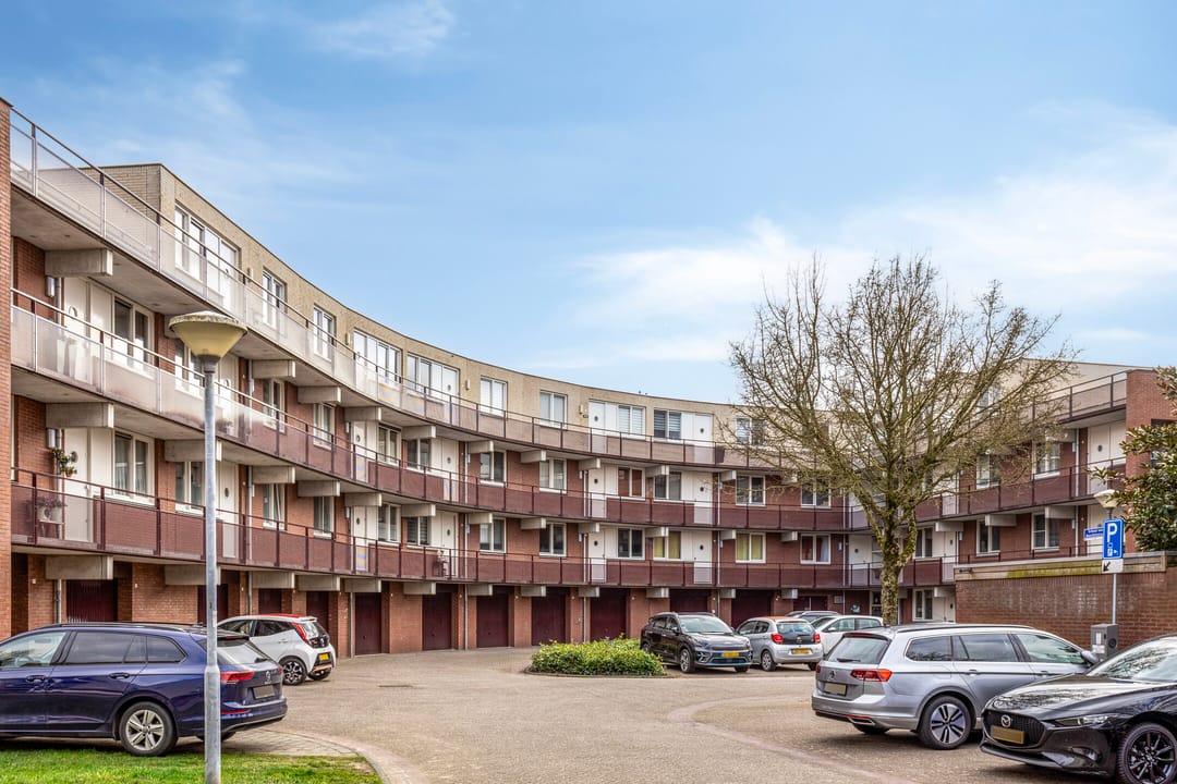 Foto 31 van Schout van Raesfeltstraat 43