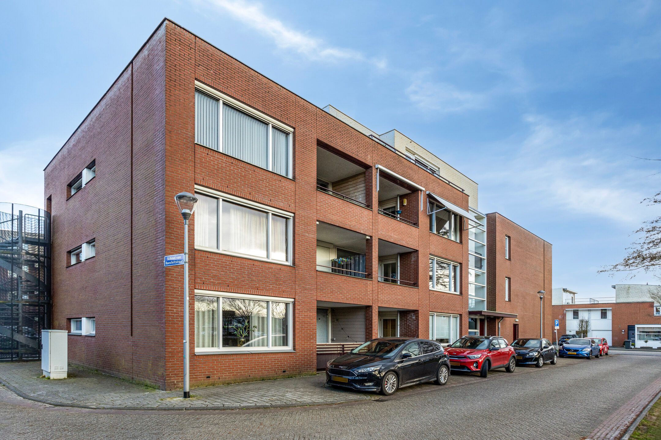 Foto 33 van Schout van Raesfeltstraat 43