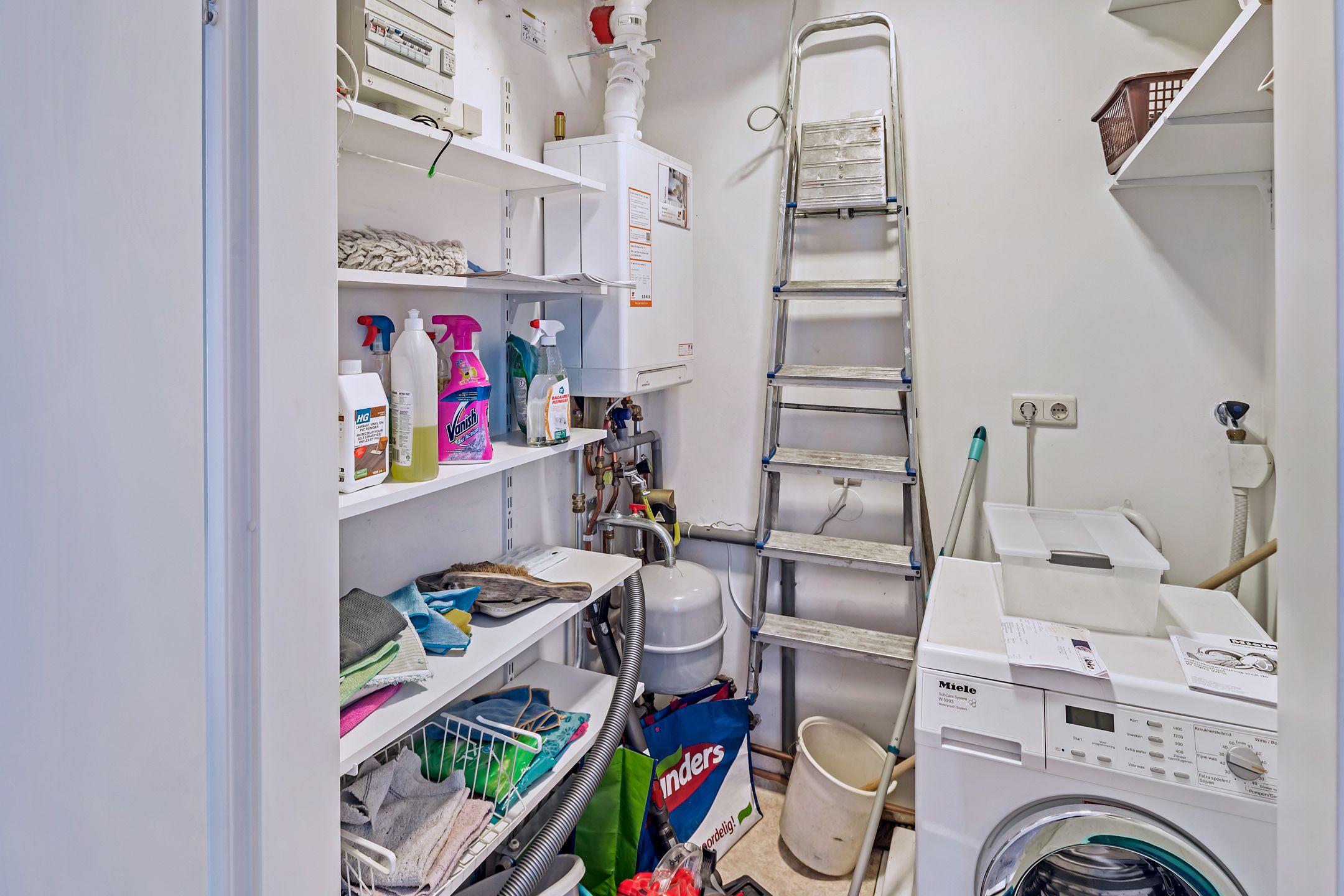 Foto 24 van Kanaalboulevard 42