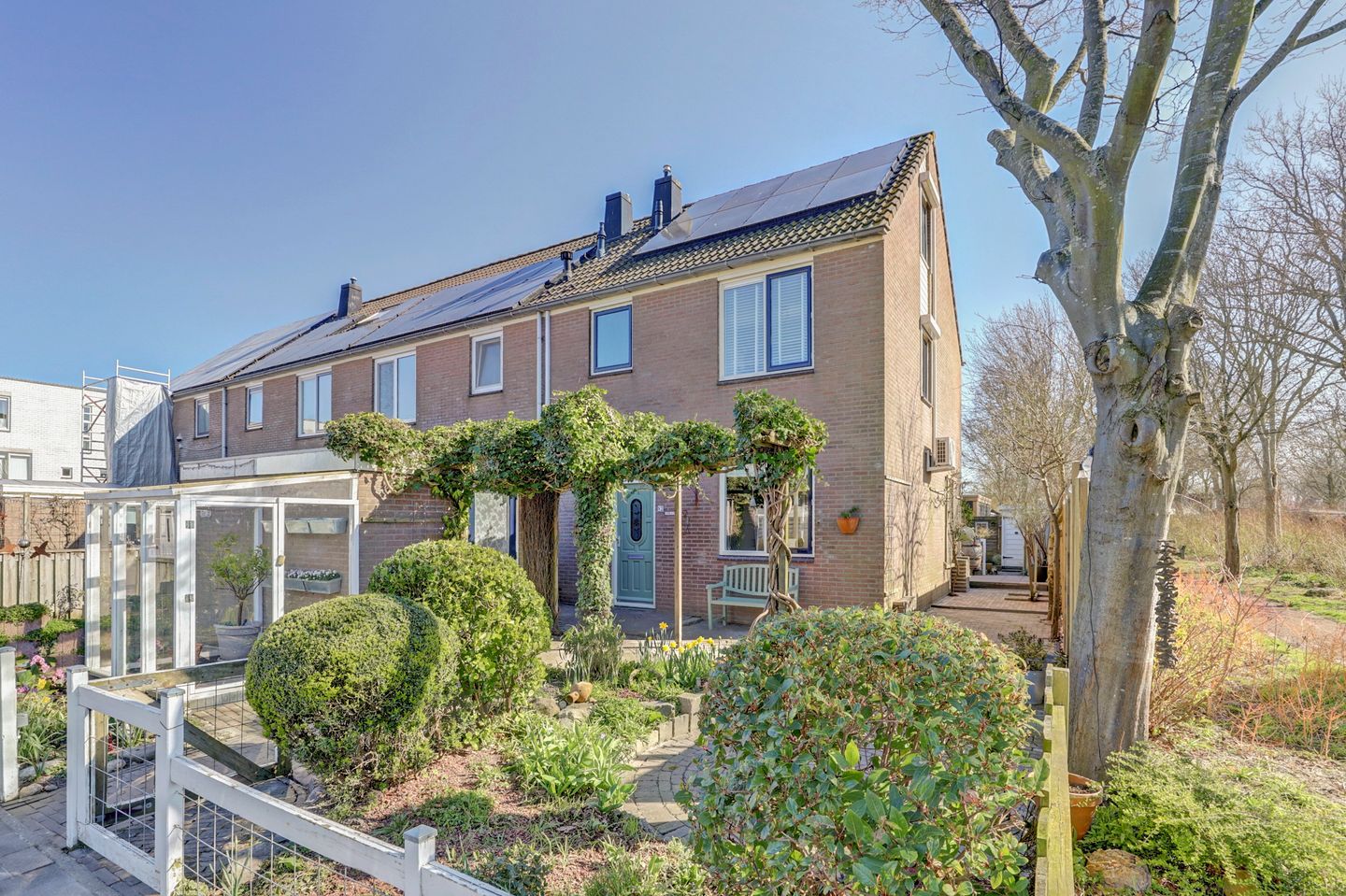 Foto 1 van Schouwenbank 82