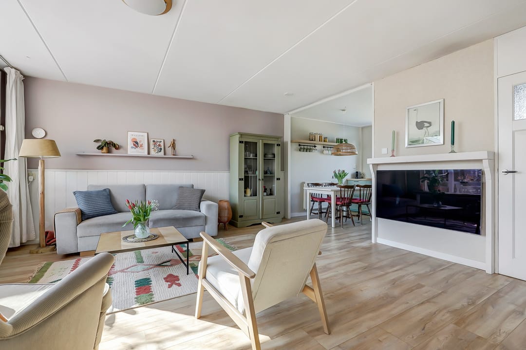 Foto 7 van Schouwenbank 82