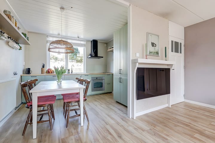 Foto 11 van Schouwenbank 82