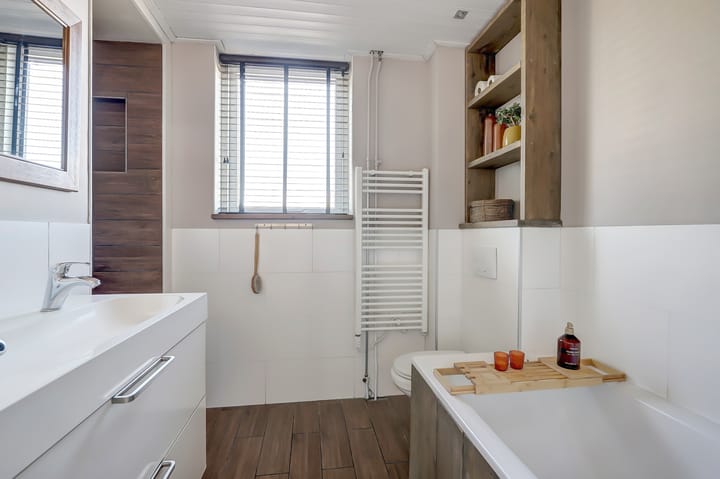 Foto 17 van Schouwenbank 82