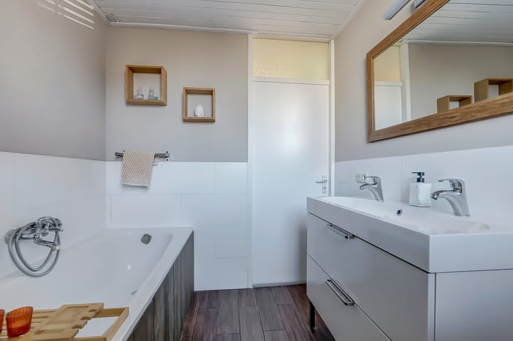 Foto 19 van Schouwenbank 82