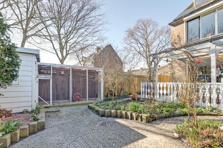 Foto 29 van Schouwenbank 82