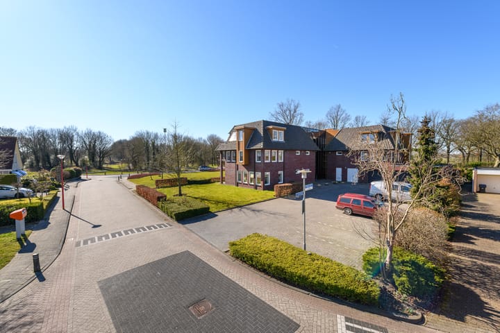 Foto 6 van Weidemaad 142