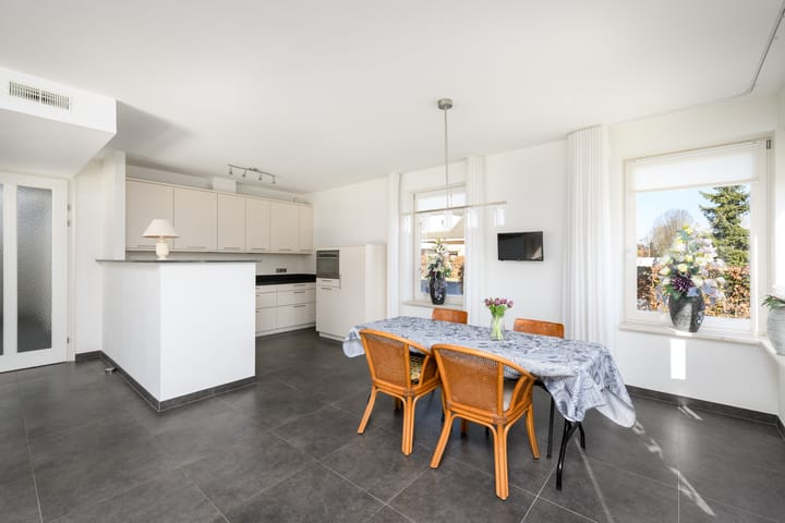 Foto 9 van Weidemaad 142