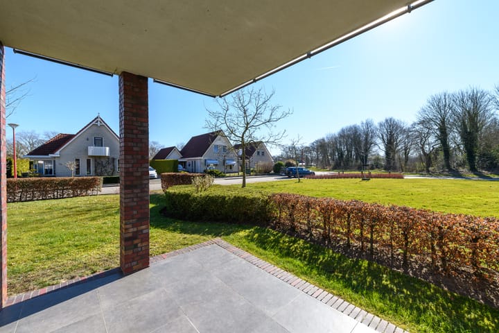 Foto 16 van Weidemaad 142