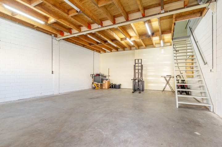 Foto 5 van Ambachtsweg 10-U