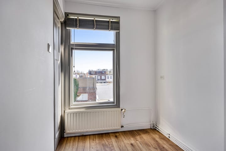 Foto 16 van Parallelweg 11