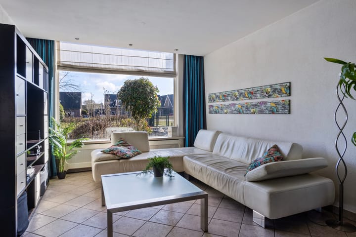 Foto 2 van Mahoniehoutstraat 8