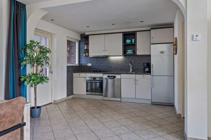 Foto 3 van Mahoniehoutstraat 8