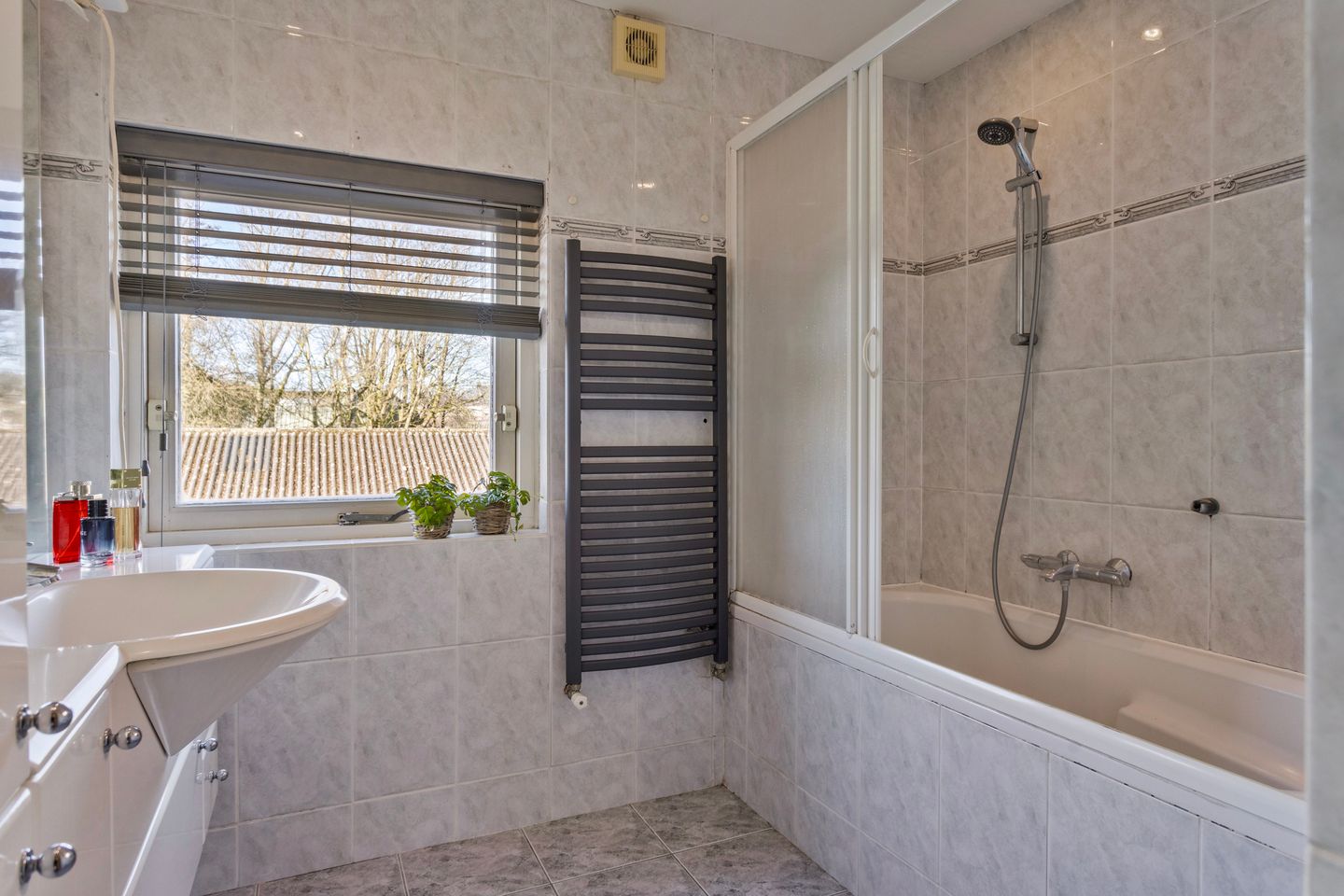 Foto 5 van Mahoniehoutstraat 8