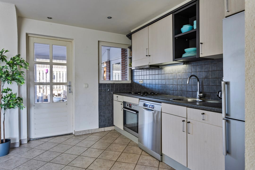 Foto 17 van Mahoniehoutstraat 8