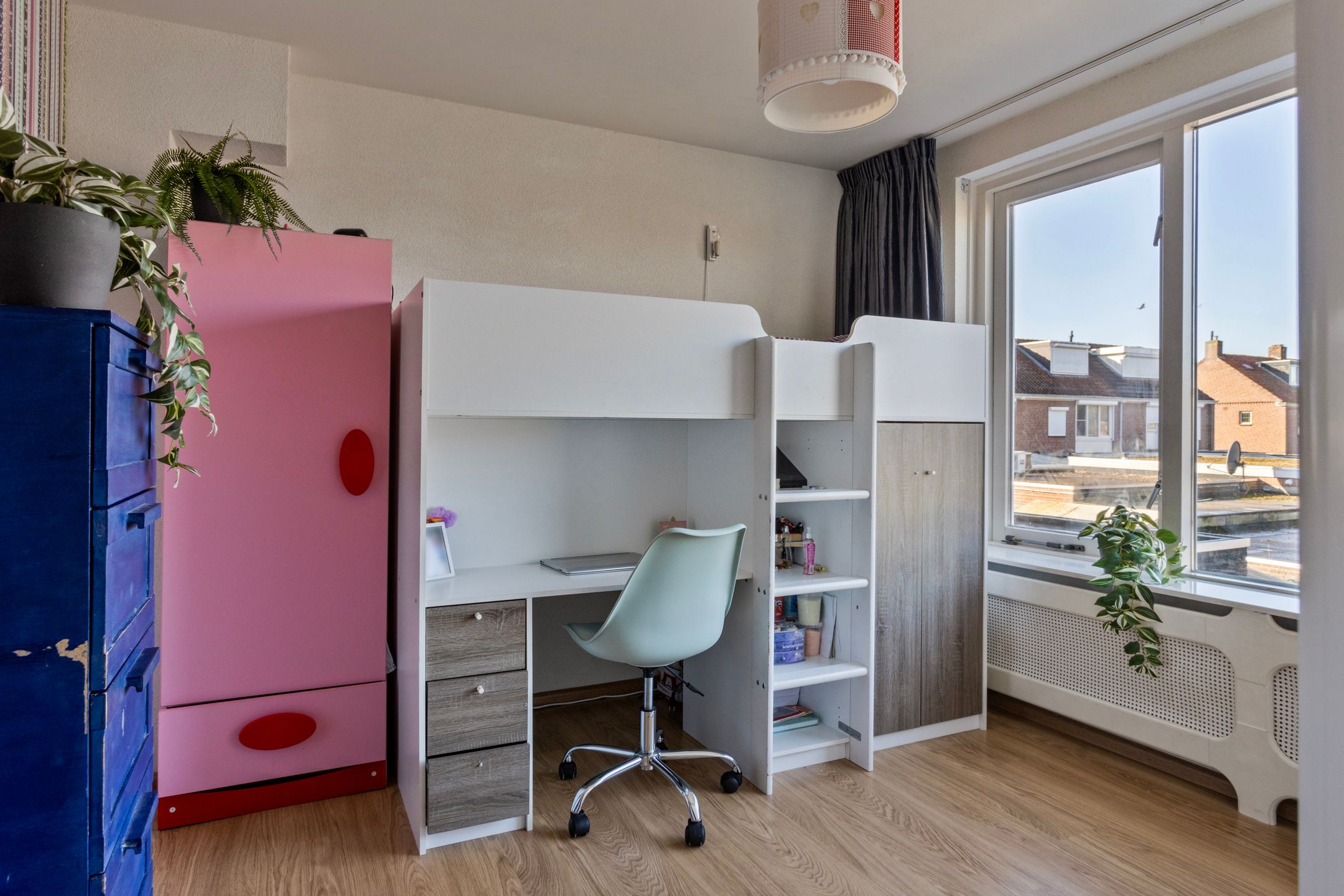 Foto 27 van Mahoniehoutstraat 8