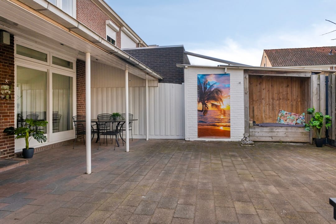 Foto 38 van Mahoniehoutstraat 8