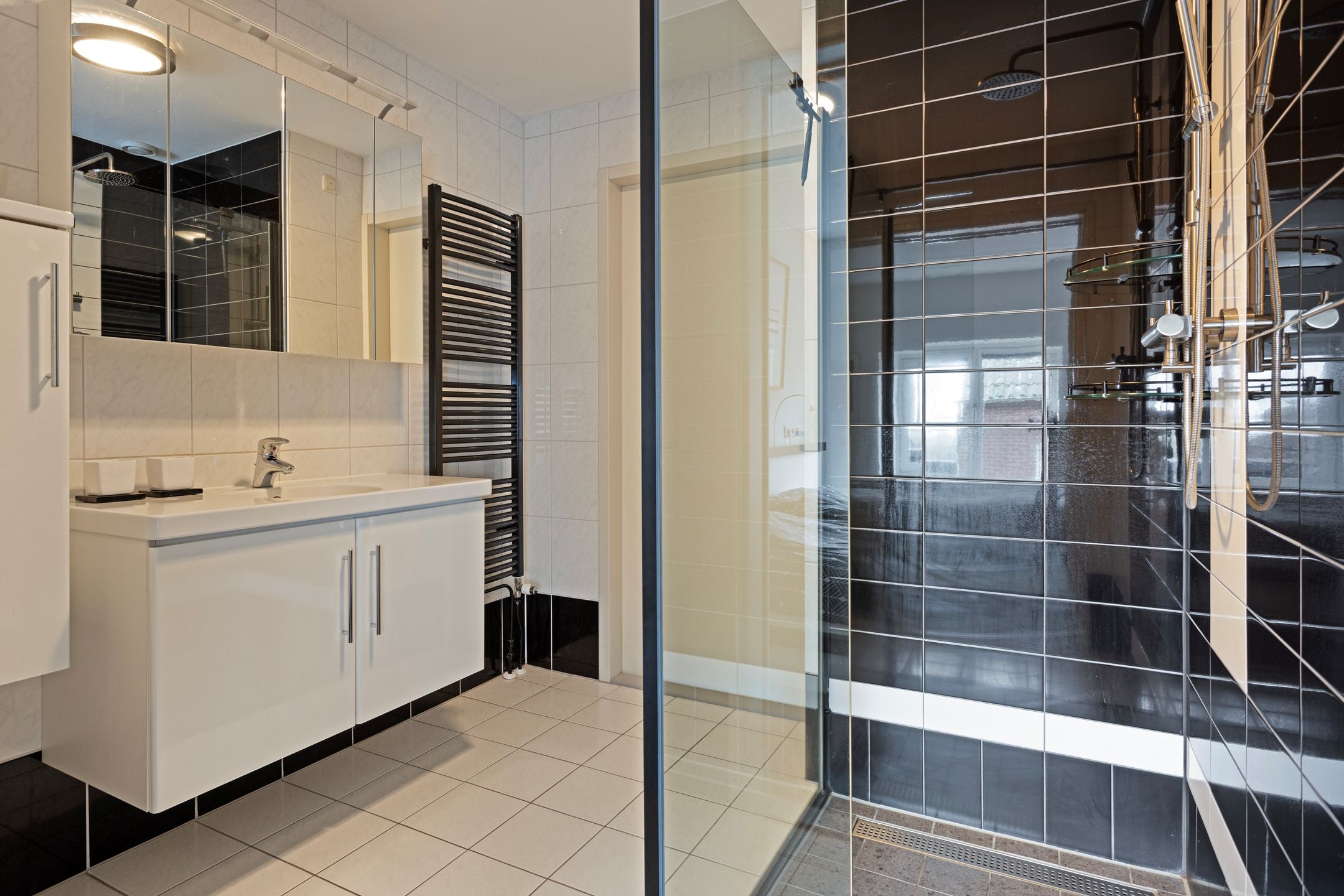 Photo 21 of Raadhuisstraat 5-A