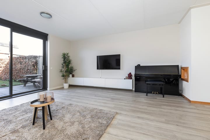 Photo 12 of Rosariumstraat 19