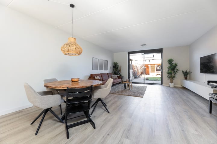 Photo 15 of Rosariumstraat 19