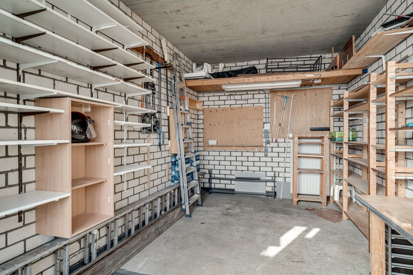 Foto 25 van Van der Hoevensstraat 32