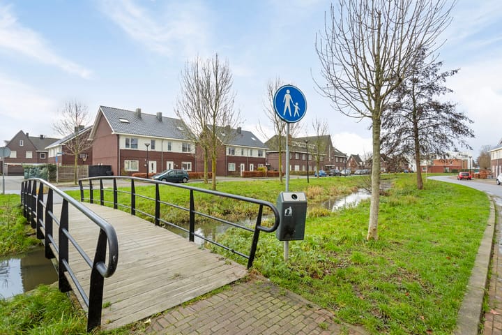 Foto 33 van Walstro 14