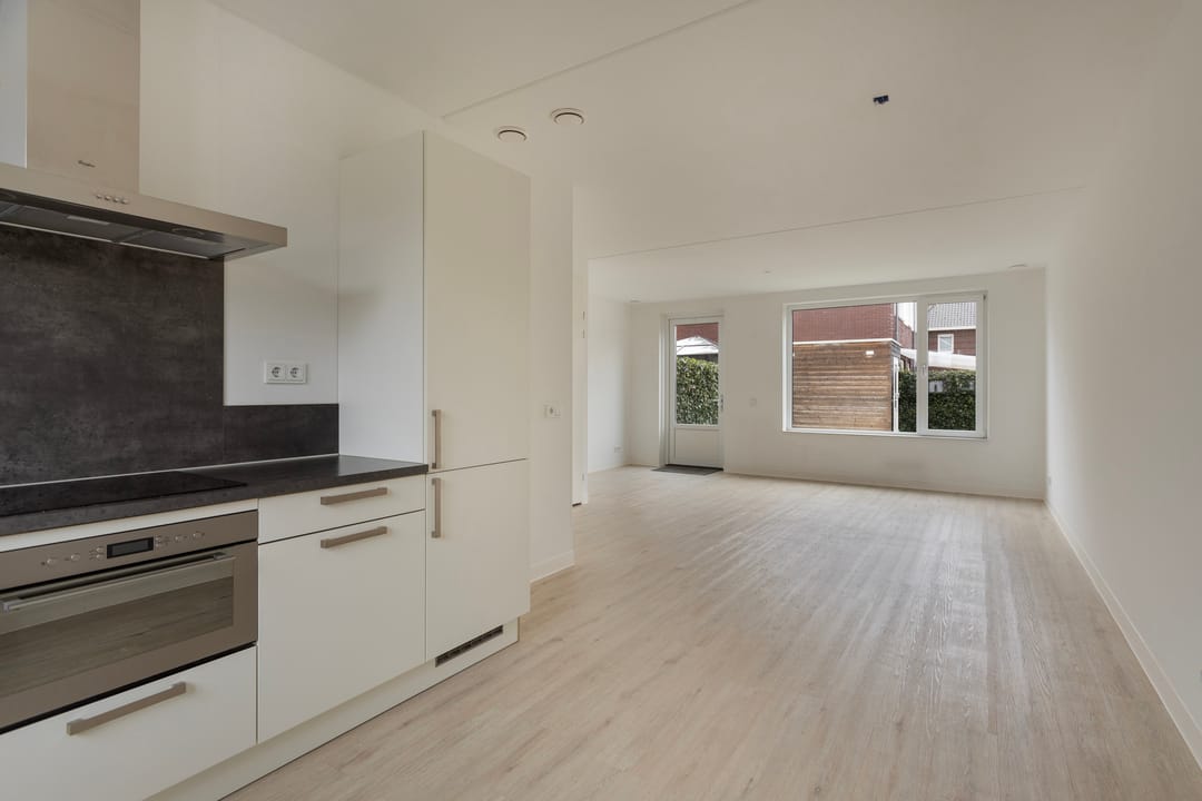 Foto 2 van Walstro 14