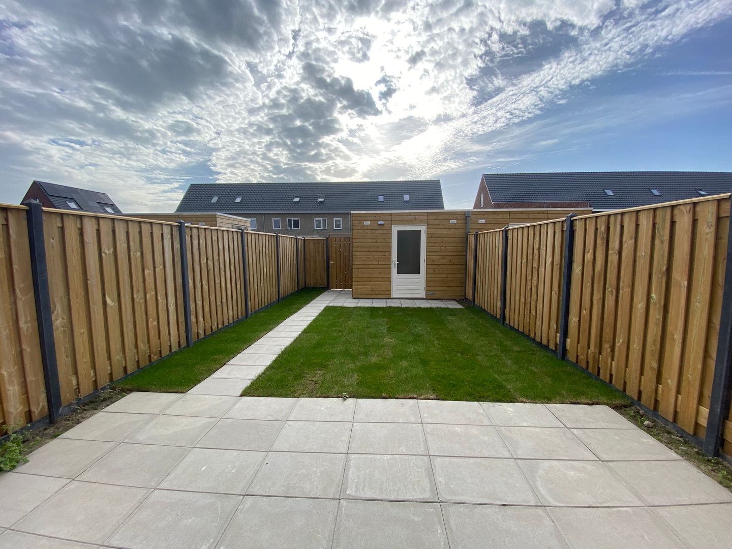 Photo 19 of Red Naomistraat 9