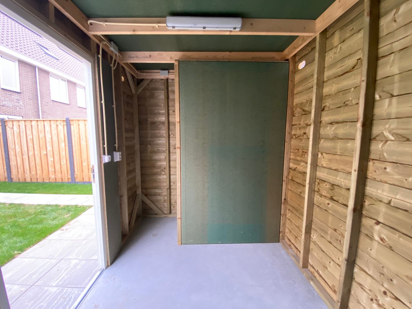 Photo 20 of Red Naomistraat 9