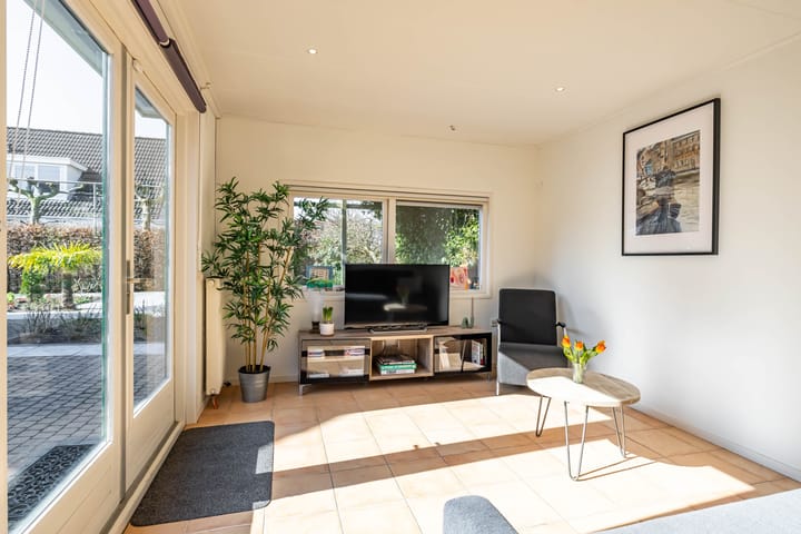 Foto 42 van C. Pothuisstraat 11