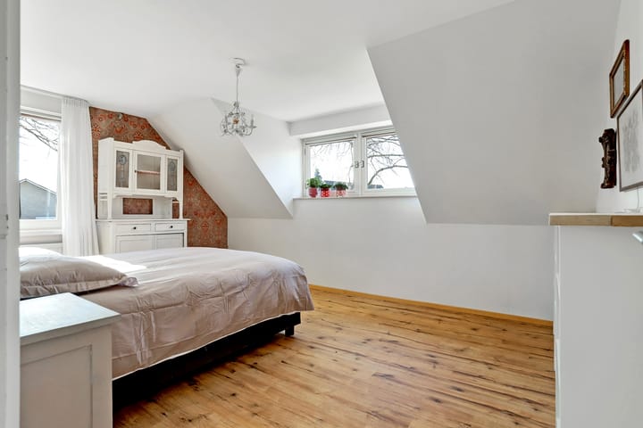 Photo 27 of Diederik van Altenastraat 12