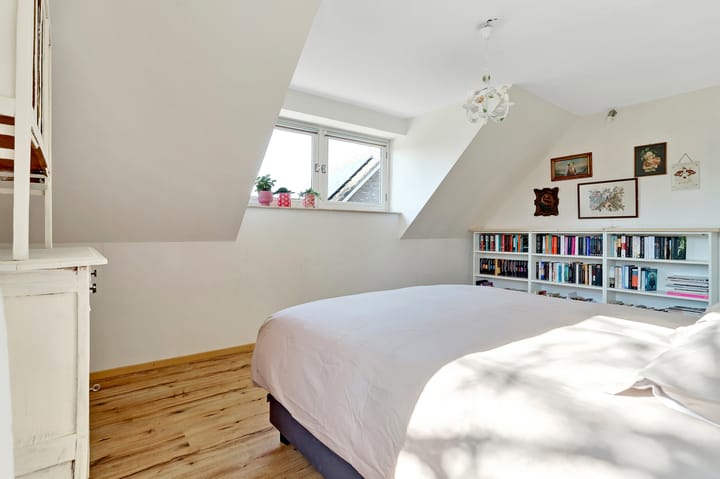 Photo 30 of Diederik van Altenastraat 12