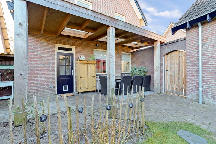 Photo 43 of Diederik van Altenastraat 12