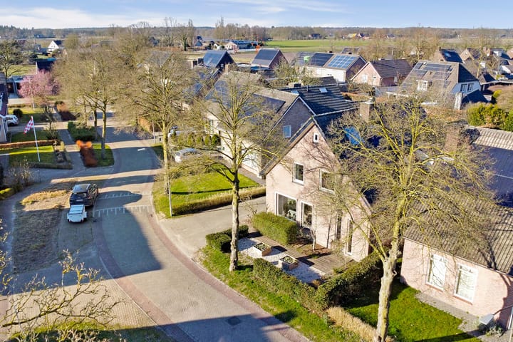 Photo 57 of Diederik van Altenastraat 12