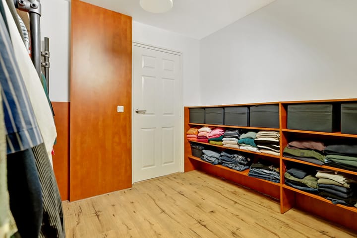 Photo 36 of Diederik van Altenastraat 12